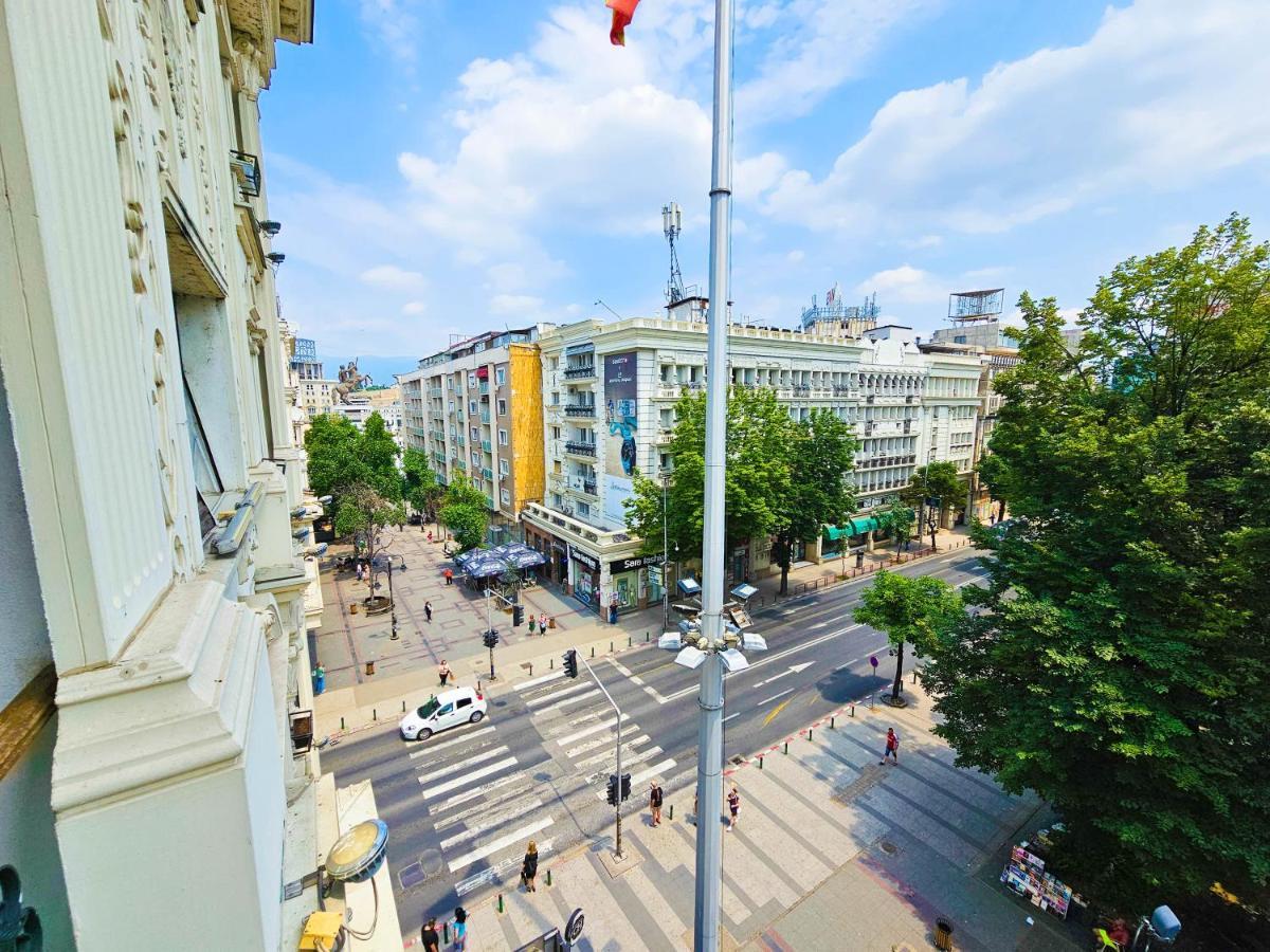 Exclusive Apartment at Main Square Skopje Eksteriør billede