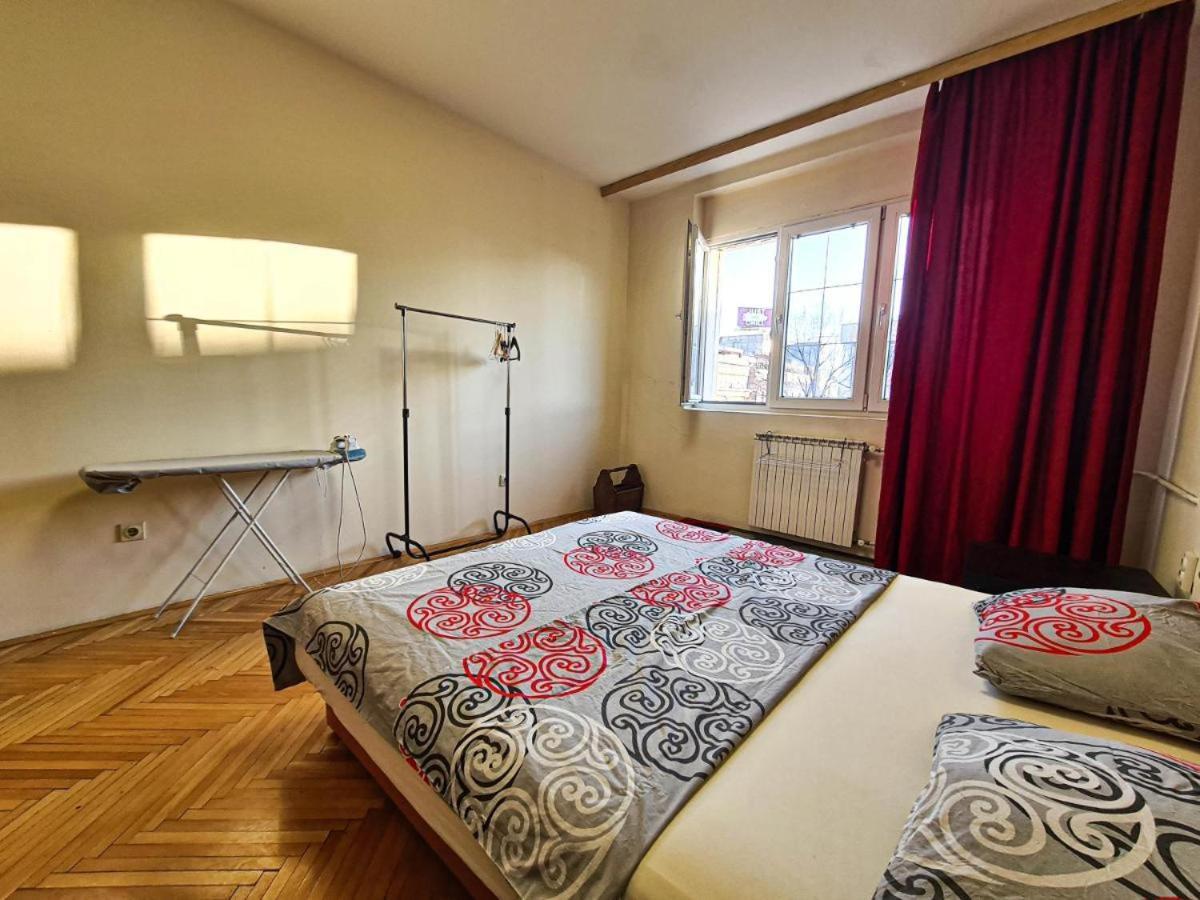 Exclusive Apartment at Main Square Skopje Eksteriør billede