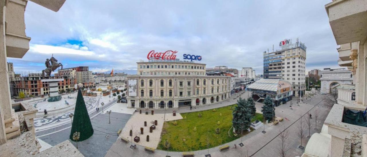 Exclusive Apartment at Main Square Skopje Eksteriør billede