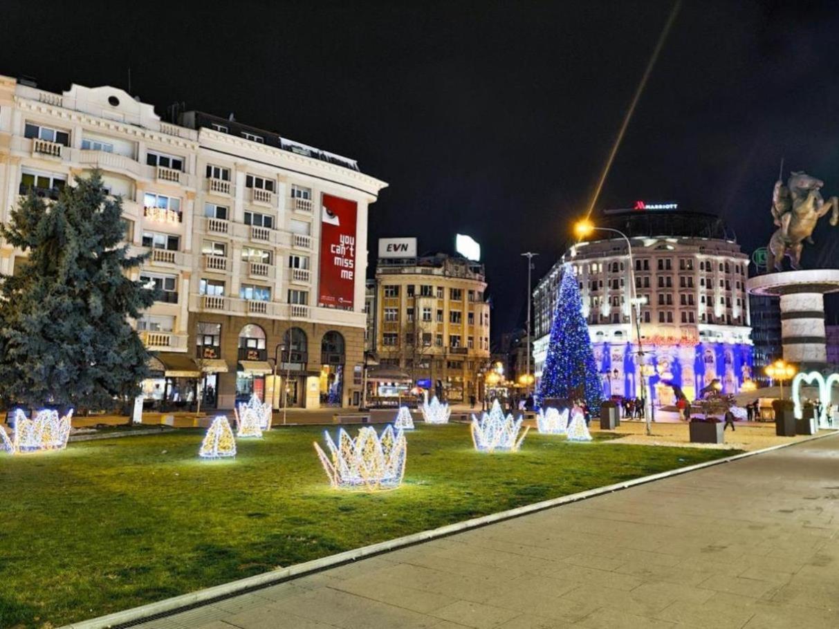 Exclusive Apartment at Main Square Skopje Eksteriør billede