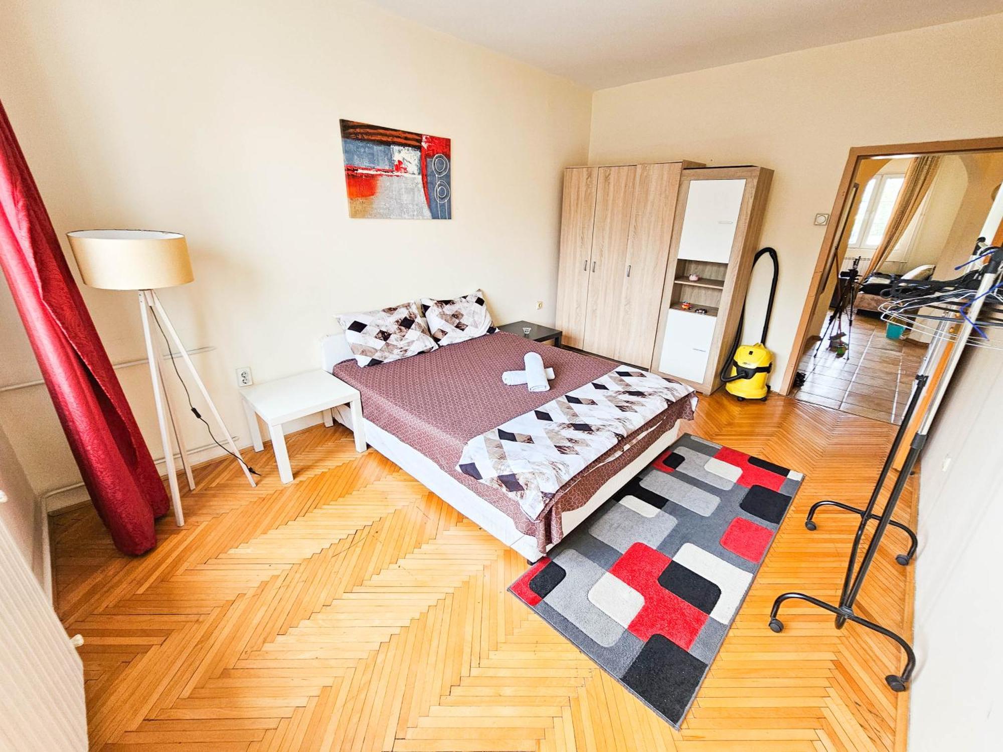 Exclusive Apartment at Main Square Skopje Eksteriør billede