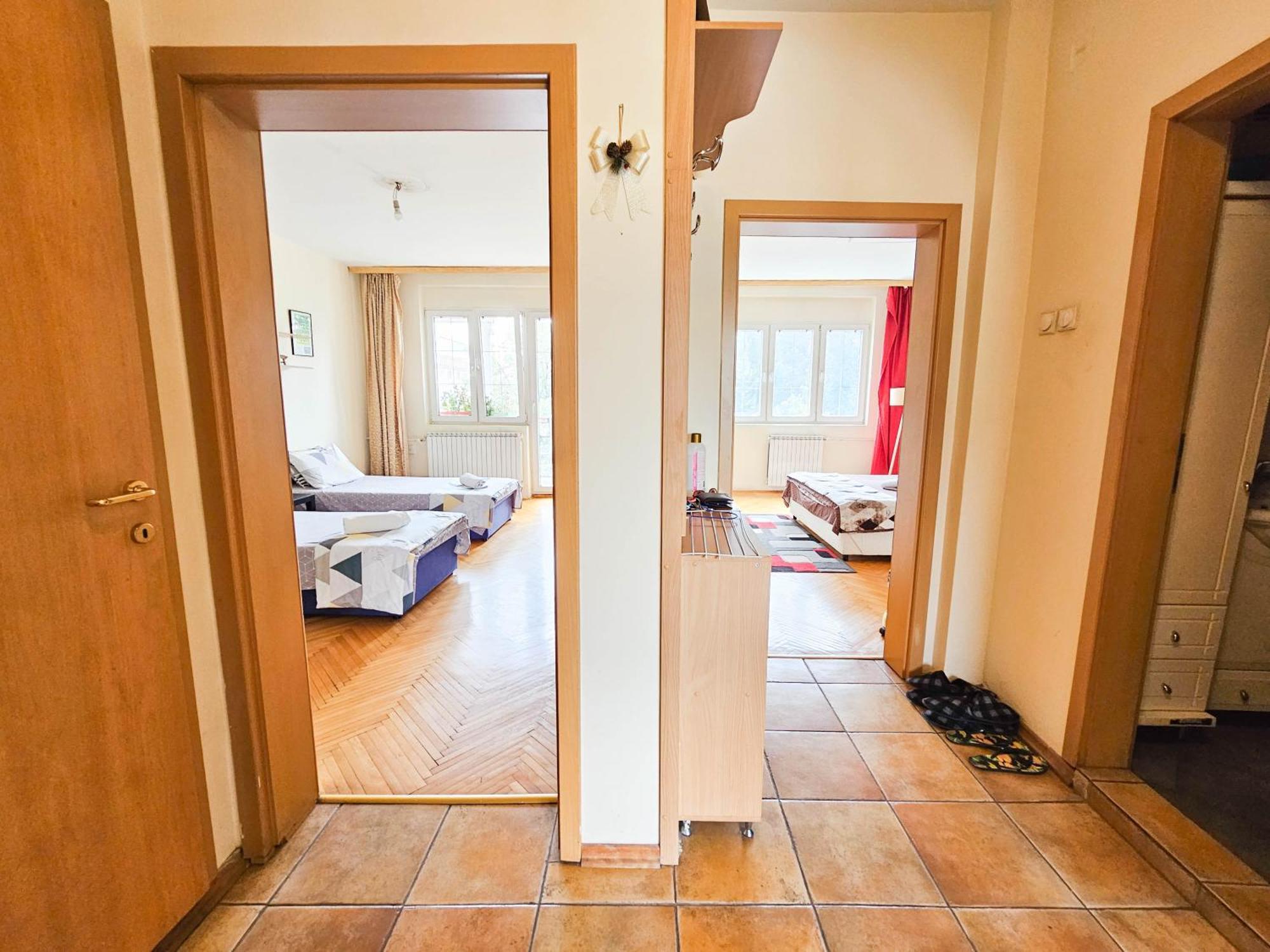 Exclusive Apartment at Main Square Skopje Eksteriør billede