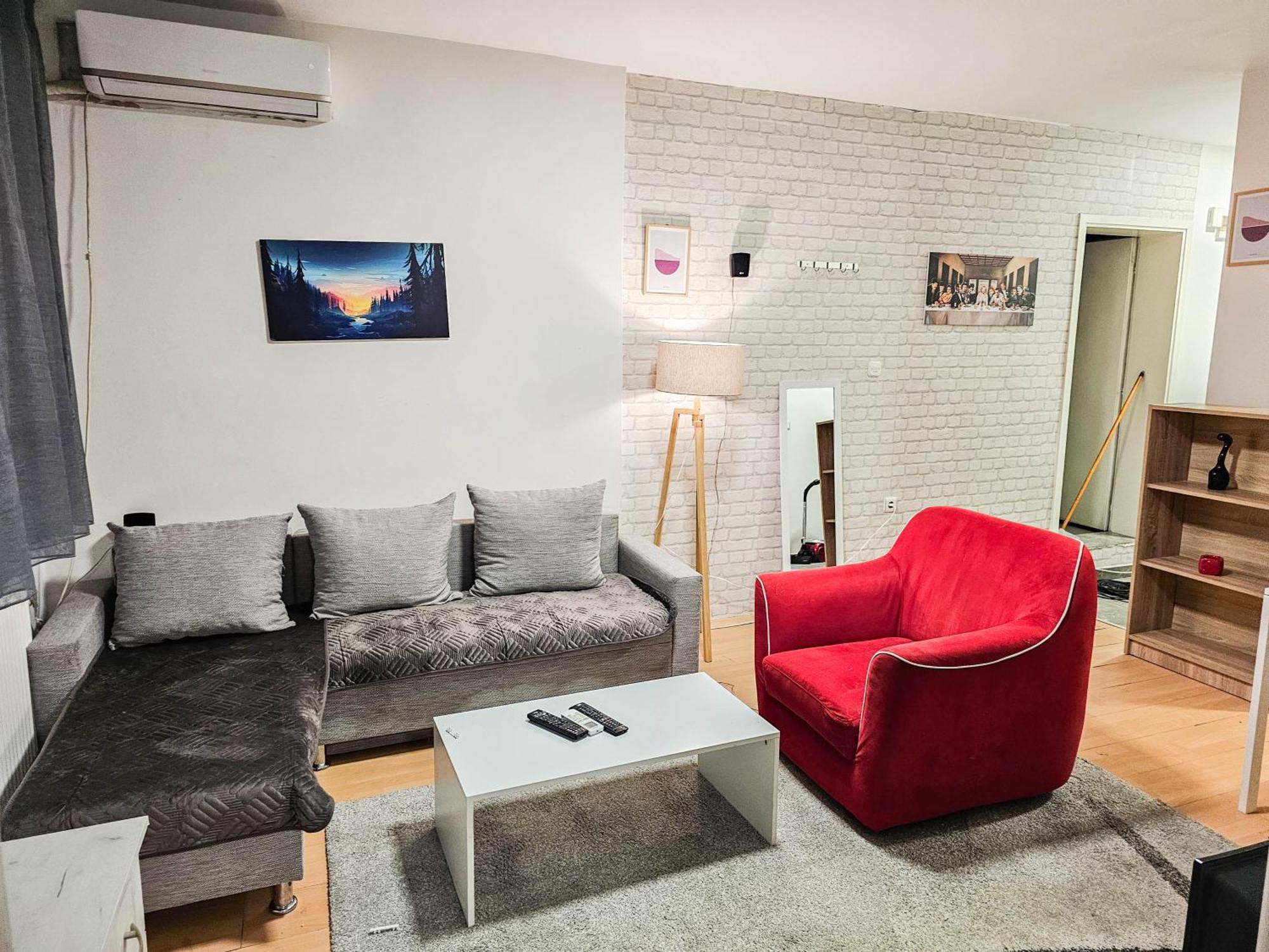 Exclusive Apartment at Main Square Skopje Eksteriør billede