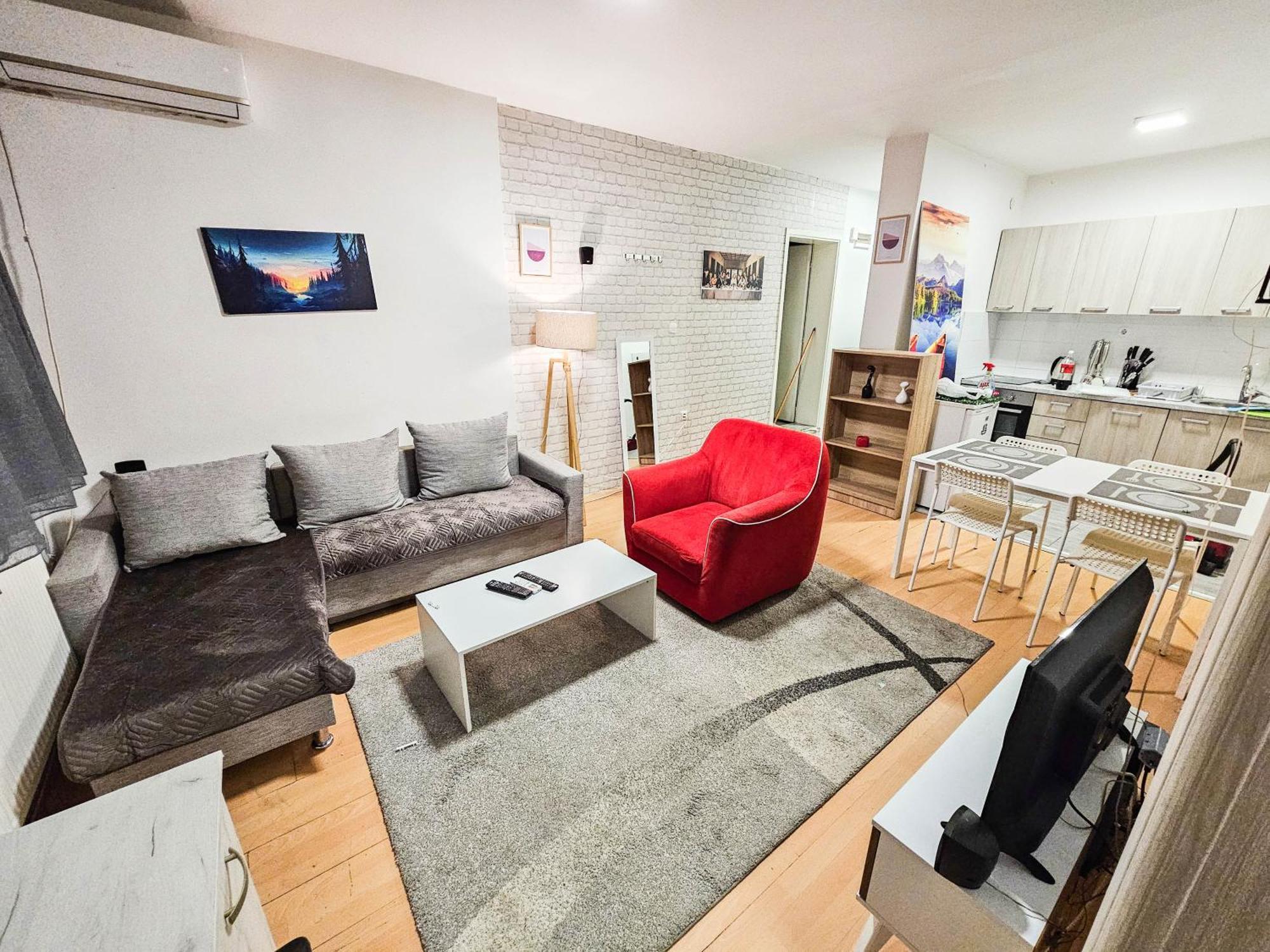Exclusive Apartment at Main Square Skopje Eksteriør billede